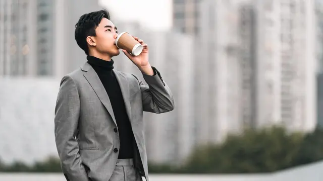 cowok laki-laki karir mandiri