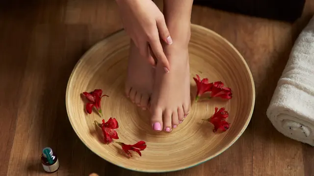 Tutorial Foot Spa di Rumah: Cara Mudah Rawat Kaki Lelah Jadi Lebih Relaks
