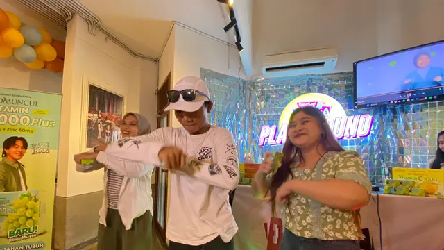 Fan Party.