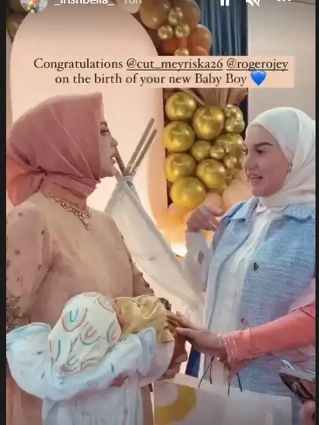 Cut Meyriska dan Roger Danuarta mengadakan akikah untuk anak kedua mereka, Jourell Kenzie Danuarta (Foto: Instagram @_irishbella_)