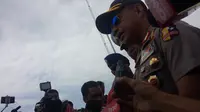 Kapolri Jenderal Tito Karnavian saat meninjau di exit tol Brebes Timur (Fajar Eko Nugroho/Liputan6.com).
