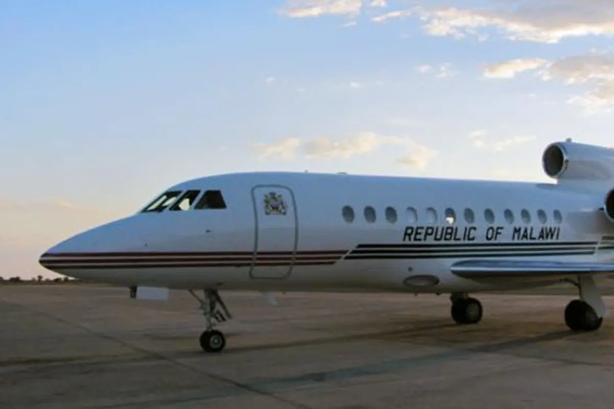 pesawat-malawi-130906a.jpg