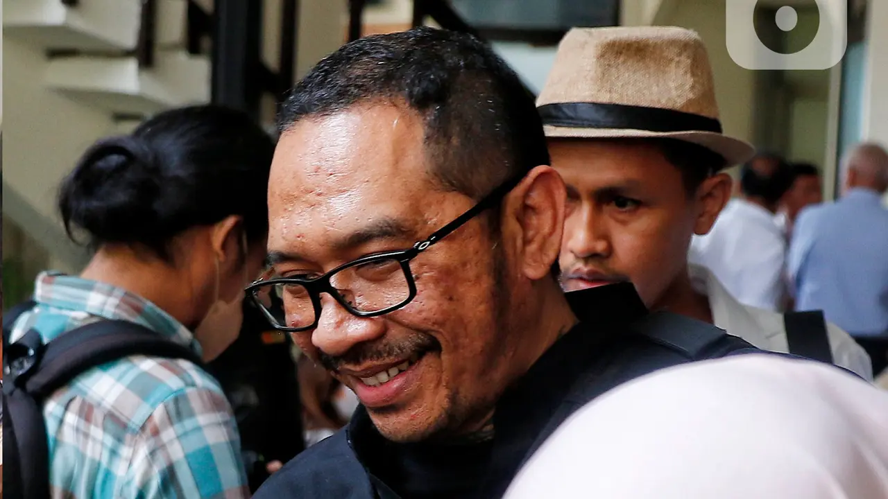 Ayah David Ozora, Jonathan Latumahina
