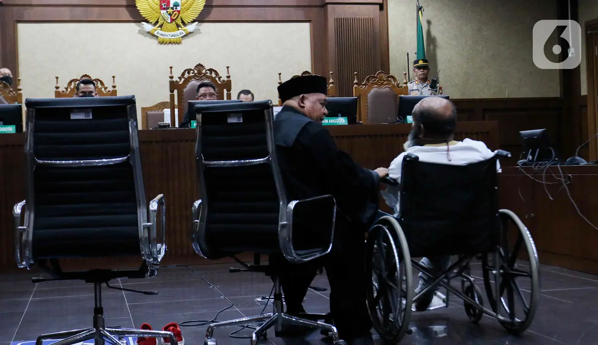 "Apalabila tepidana tidak memiliki harta benda mencukupi maka dipidana dua tahun," ujar Rianto. (Liputan6.com/Herman Zakharia)