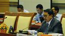 Wakil Ketua DPR Fadli Zon saat memimpin rapat pemilihan ketua Komisi I, Jakarta, Rabu (29/10/2014) (Liputan6.com/Andrian M Tunay)