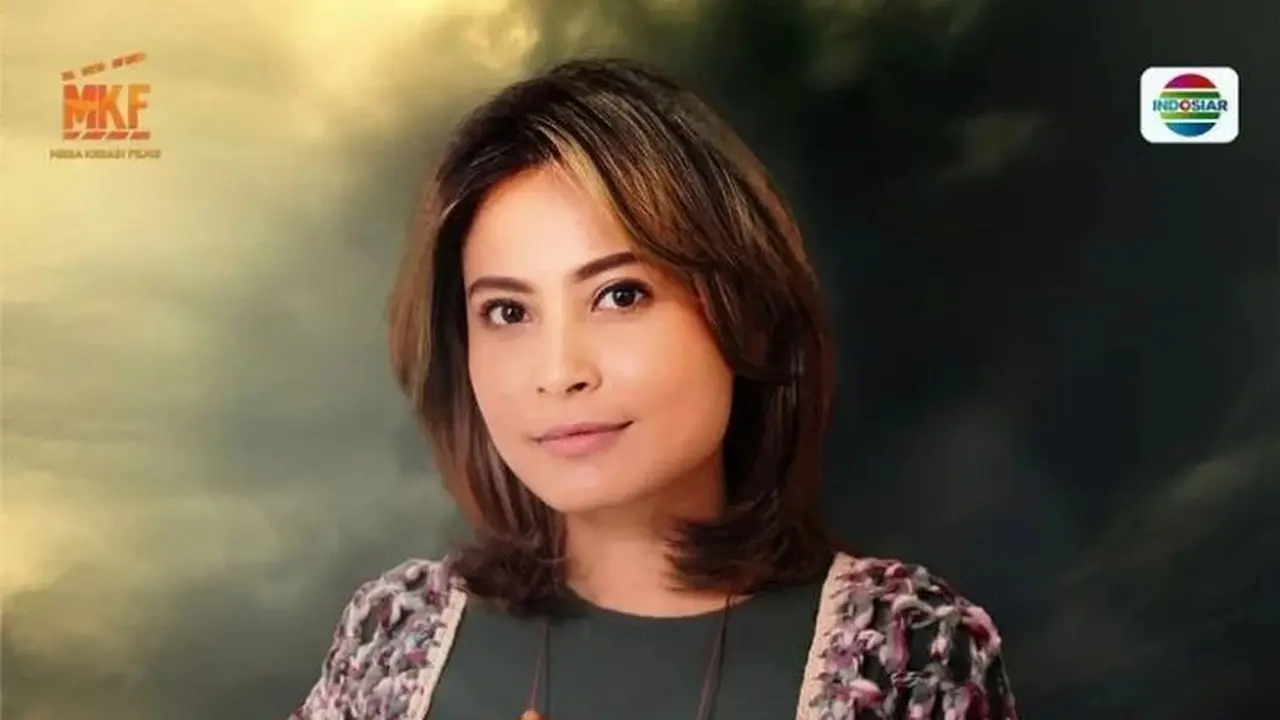 7 Potret Ade Herlina, Presenter yang Kini Main Sinetron Asmara 2 Dunia