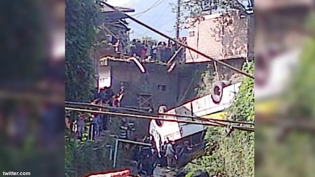 bus-jurang-3-130821b.jpg