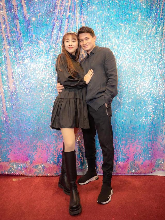 Umumkan Pernikahan, Ini 8 Potret Mesra Sunny Dahye dan Chris Okano