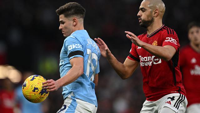 Sofyan Amrabat, Manchester United