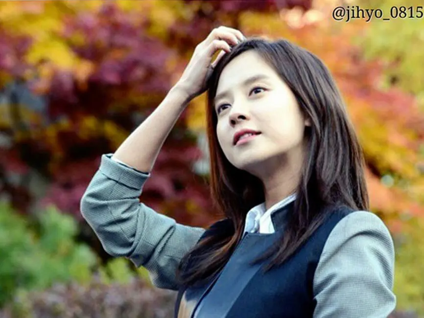 Song Ji Hyo, wanita berusia 35 tahun ini sedang berada di masa kesedihan. Setelah dikabarkan Kang Gary di serial drama Running Man, kini Song Ji Hyo mengatakan tak akan menikah. (Instagram/songji_hyo)
