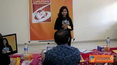 Audisi peserta lomba presenter SCTV Goes to Campus (SGTC) di kampus Universitas Diponogoro, Semarang.