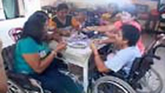 Yayasan Senang Hati adalah organisasi di Bali yang membantu orang-orang cacat. Yayasan mengembangkan kepercayaan diri, fisik, dan kemerdekaan ekonomi.