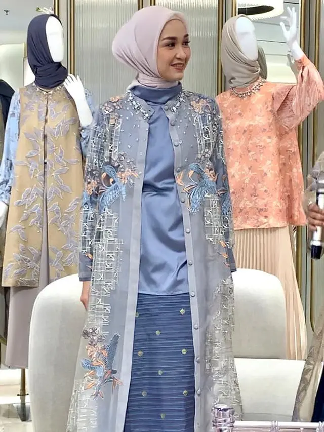 Kolaborasi Kami. x Sarah Sofyan Rilis Koleksi dengan Motif Batik Jakarta yang Modern