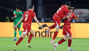 Pemain Timnas Indonesia, Ole Romeny (kanan) melakukan selebrasi setelah mencetak assist untuk gol Beckham Putra ke gawang St Kitts and Nevis dalam laga semifinal FIFA Series 2026 di Stadion Utama Gelora Bung Karno (SUGBK), Senayan, Jakarta, Jumat (27/03/2026). (Bola.com/M Iqbal Ichsan)