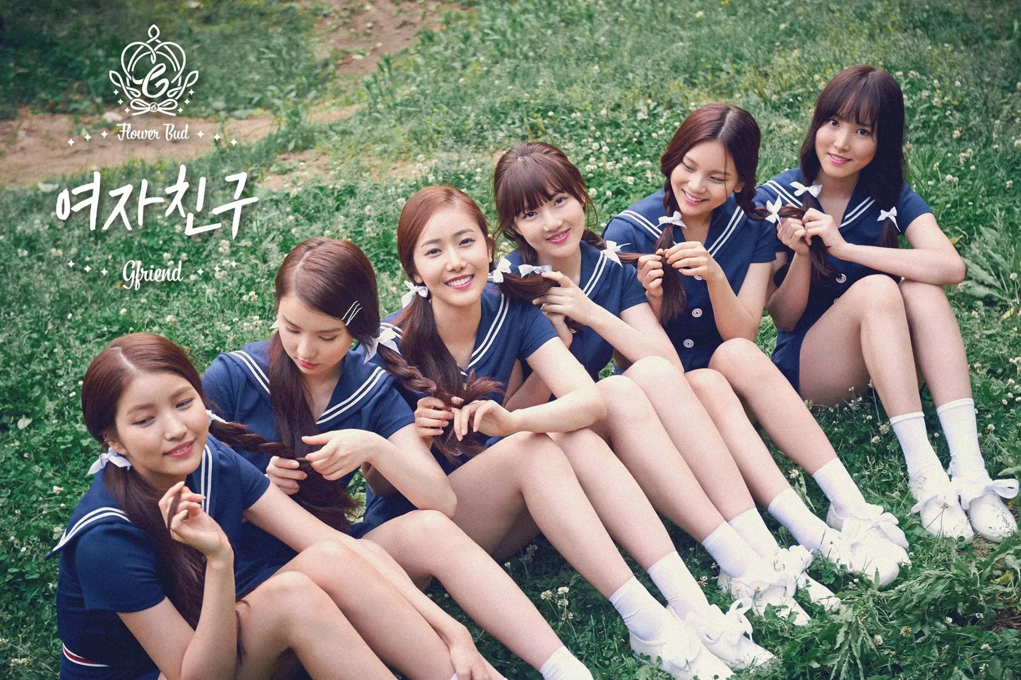 G-Friend terdiri dari enam personel Yerin, Yuju, Eunha, ShinB, Umji dan Sowon