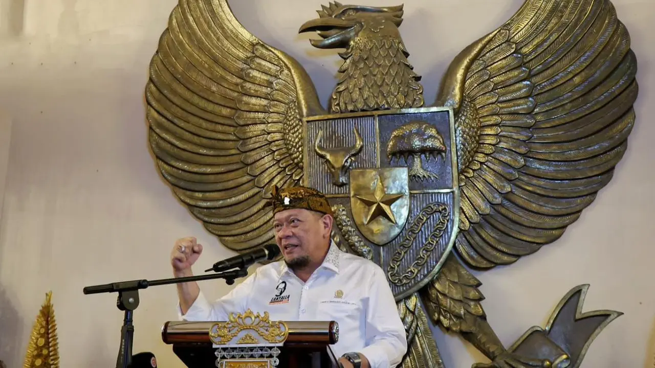 Ketua DPD RI AA LaNyalla Mahmud Mattalitti saat menyampaikan pidato dalam sebuah kunjungan kerja. (istimewa)