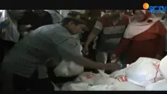 Warga yang didominasi kaum ibu menyambut antusias pasar murah Ramadan, mengingat tingginya harga kebutuhan pokok.