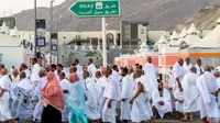 Arab Saudi Sukses Kirim Obat via Drone kepada Jemaah Haji 2025 yang Membutuhkan