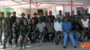 Citizen6, Haiti: Pekerjaan konstruksi yang dipimpin oleh Danton Pleton Zeni Konstruksi, Lettu Czi Ali Isnaini mengerahkan 18 orang pasukannya. (Pengirim: Badarudin Bakri)