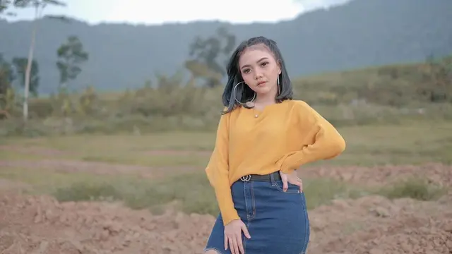 6 Potret Syahiba Saufa, Pedangdut Asal Jawa Timur yang Disebut Mirip Rina Nose