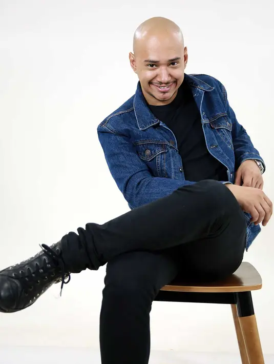 Sempat terpikir untuk menikah di bertambahnya usia, namun Husein belum menentukan pilihan hatinya. (Bintang/Deki Prayoga)