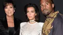 "Aku sangat bersyukur karena memilikimu dalam hidupku. #happybirthdaykanye #proudmama #love," tulis Kris Jenner. (Sick Chirpse)