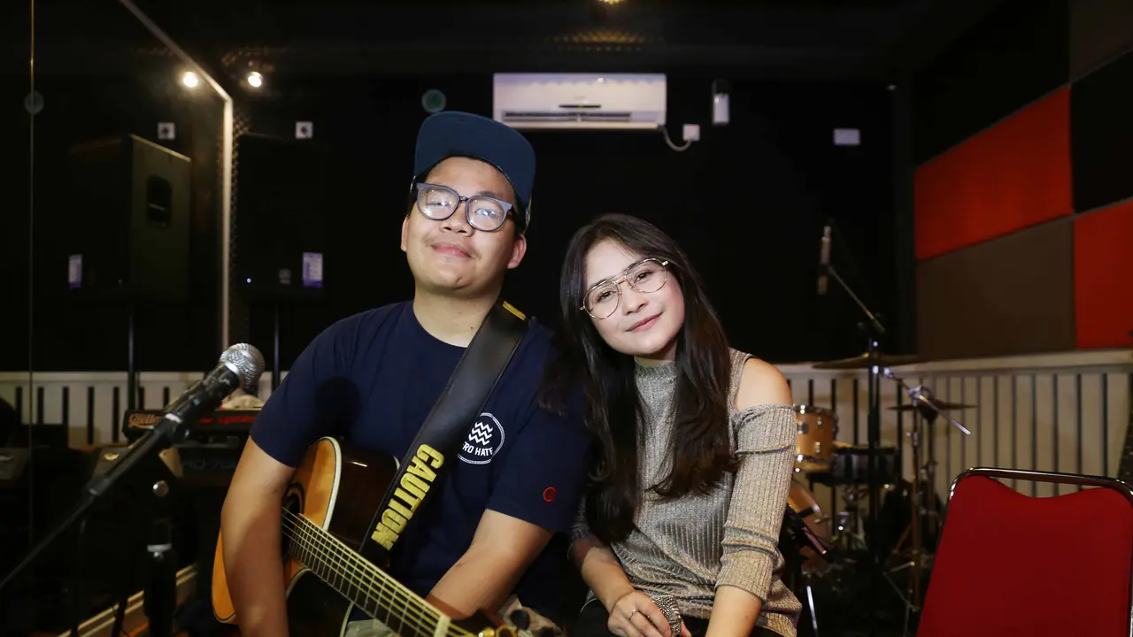 [Bintang] Kiki CJR - Prilly Latuconsina