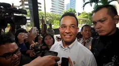Menteri Pendidikan dan Kebudayaan (Mendikbud) Anies Baswedan mendatangi gedung KPK, Jakarta, Senin (15/12/2014). (Liputan6.com/Miftahul Hayat)