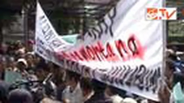 Ratusan Petani Demo ke PTUN Tuntut Bupati