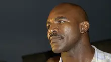 Mantan juara dunia kelas berat, Evander Holyfield (Timothy A Clary/AFP)