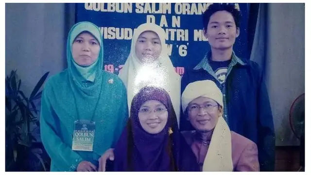 Aktif Berdakwah, Ini 7 Potret Terbaru Teh Ninih Mantan Istri Aa Gym yang Jarang Tersorot