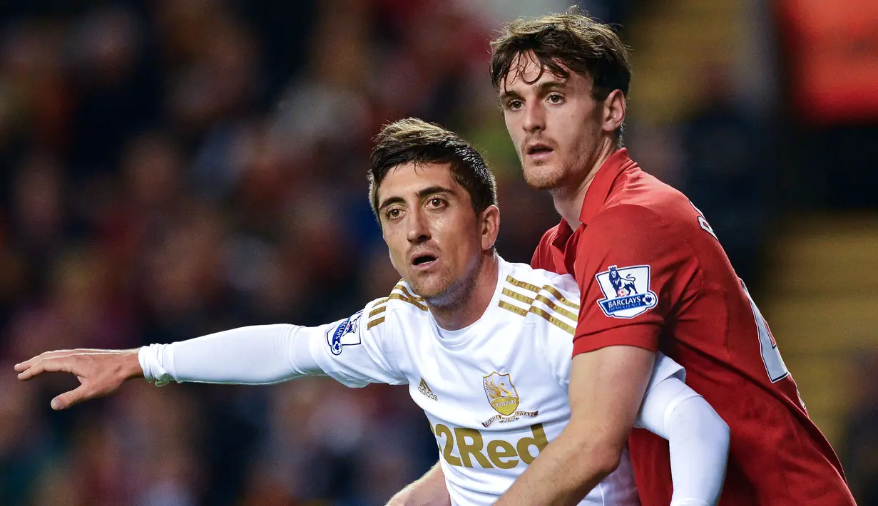 Debut Jack Robinson bertepatan dengan pertandingan terakhir Rafael Benitez di Liverpool pada 2010 silam. Saat itu, ia berumur 16 tahun 8 bulan dan 7 hari. Meski selalu tampil apik di setiap kesempatan, Robinson tak kunjung memiliki tempat utama dan memilih hengkang 4 tahun kemudian. (AFP/Paul Ellis)