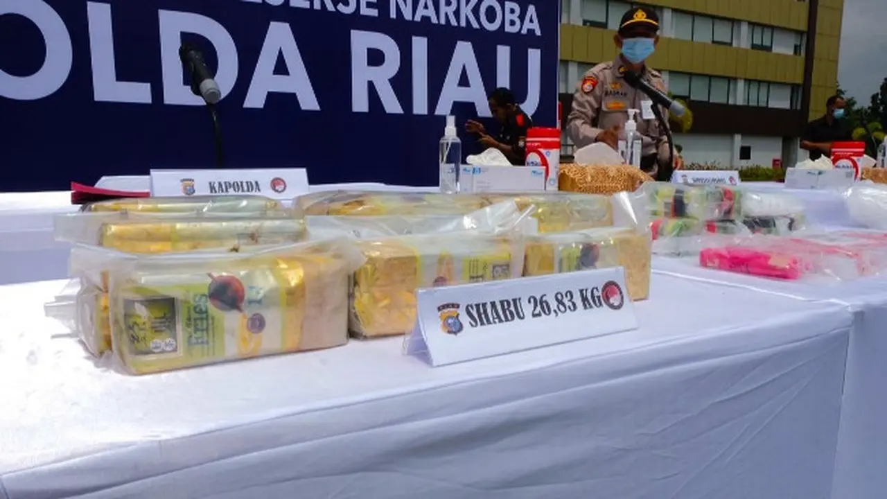 Barang bukti narkoba berupa 26 kilogram sabu sitaan Polda Riau.