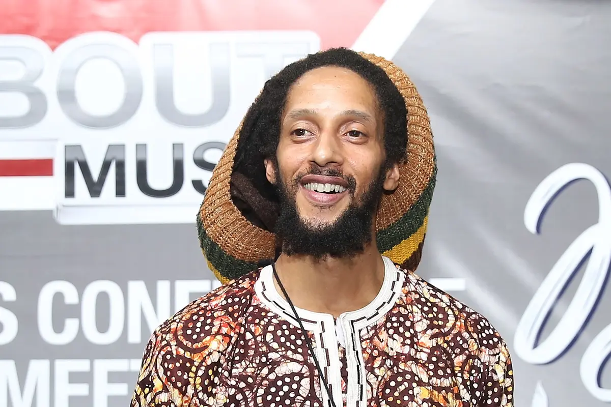 [Bintang] Julian Marley