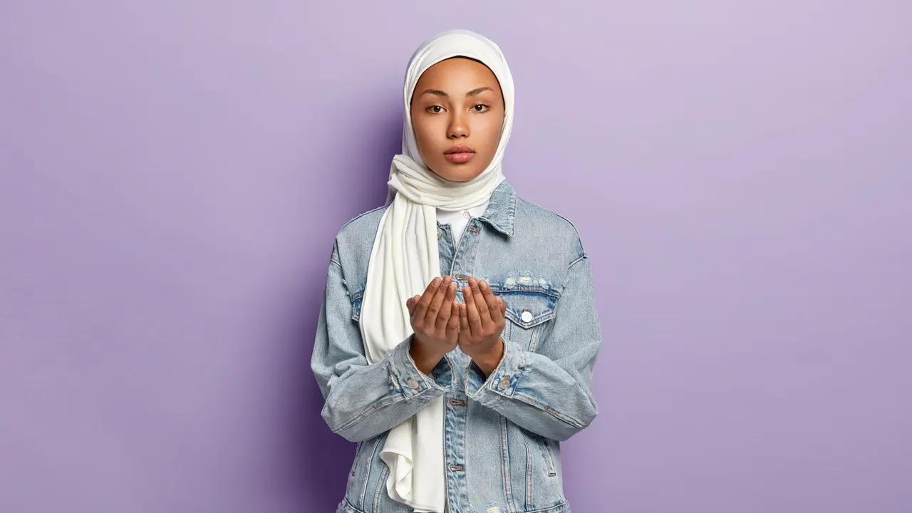 Ilustrasi muslimah, syukur Alhamdulillah