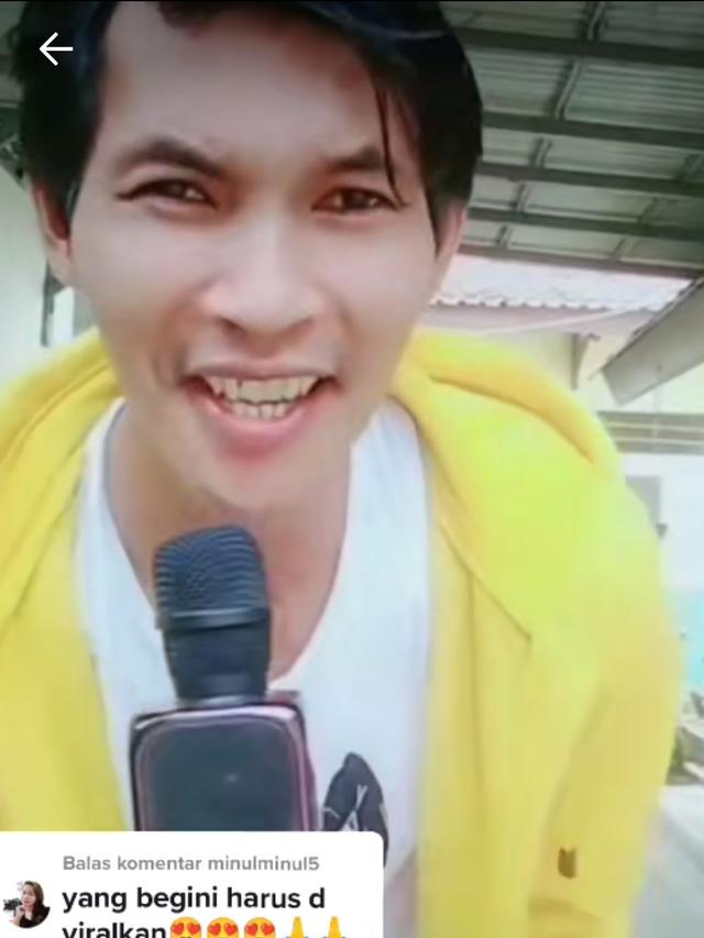 Arya Khan Suami Pinkan Mambo