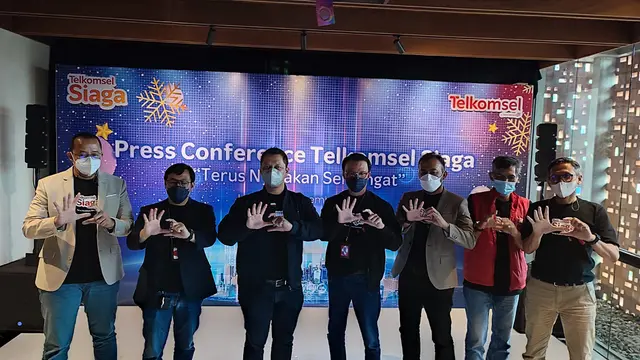 Guna mengantisipasi lonjakan trafik komunikasi selama momen Natal dan Tahun Baru di 2021, Telkomsel mengambil langkah antisipatif dengan melakukan optimalisasi jaringan (Liputan6.com/Giovani Dio Prasasti)