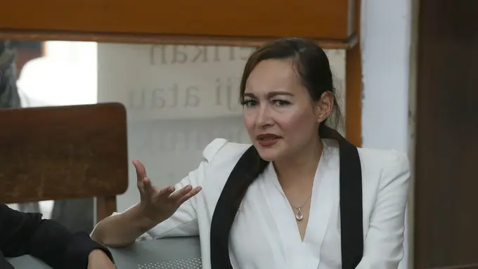 [Bintang] Dewi Rezer