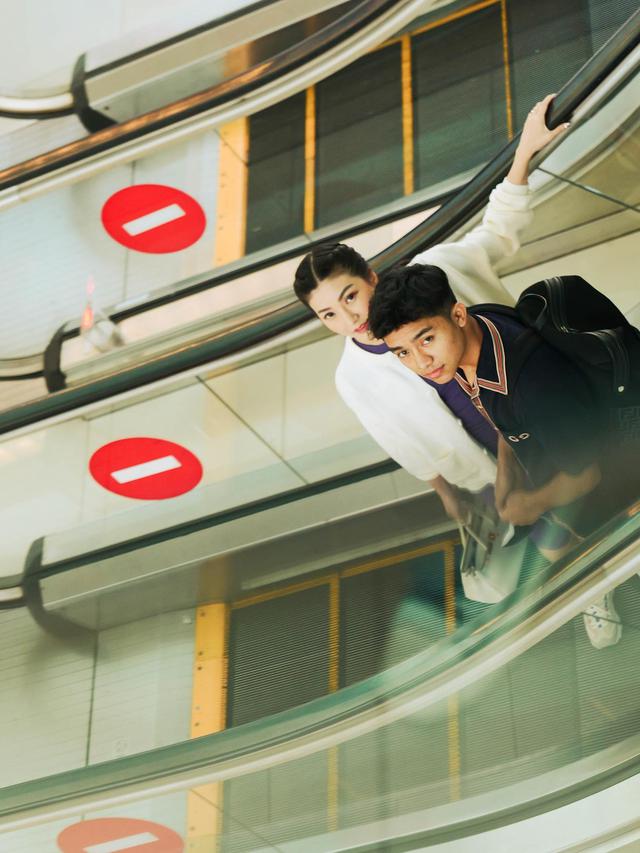 7 Potret Terbaru Kebersamaan Betrand Peto dan Sarwendah yang Tuai Sorotan