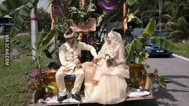 10 Potret Desain Pelaminan Nyeleneh Ini Bikin Tamu Geleng Kepala