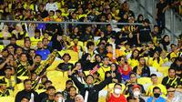 Suasana tribune penonton Stadion Bukit Jalil, Kuala Lumpur saat Timnas Malaysia menghadapi Timnas Laos pada Piala AFF 2022. (Dok. FA Malaysia)