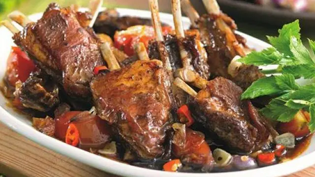 Daging kambing Berbalut Kecap Khas Timur Tengah