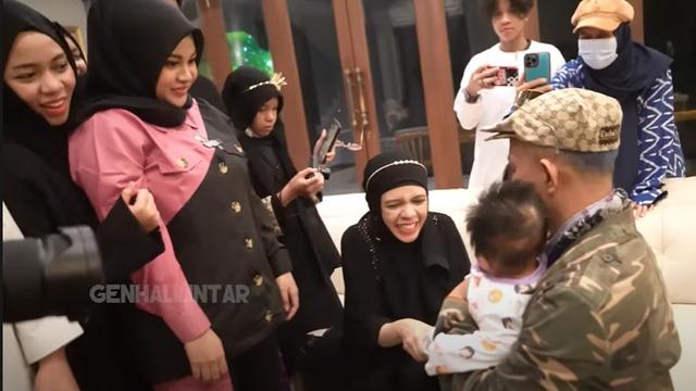 6 Momen Gen Halilintar Bertemu Ameena Putri Atta Halilintar, Penuh Kebahagiaan