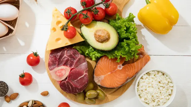 Ilustrasi makanan kaya akan protein/freepik.com/master1305