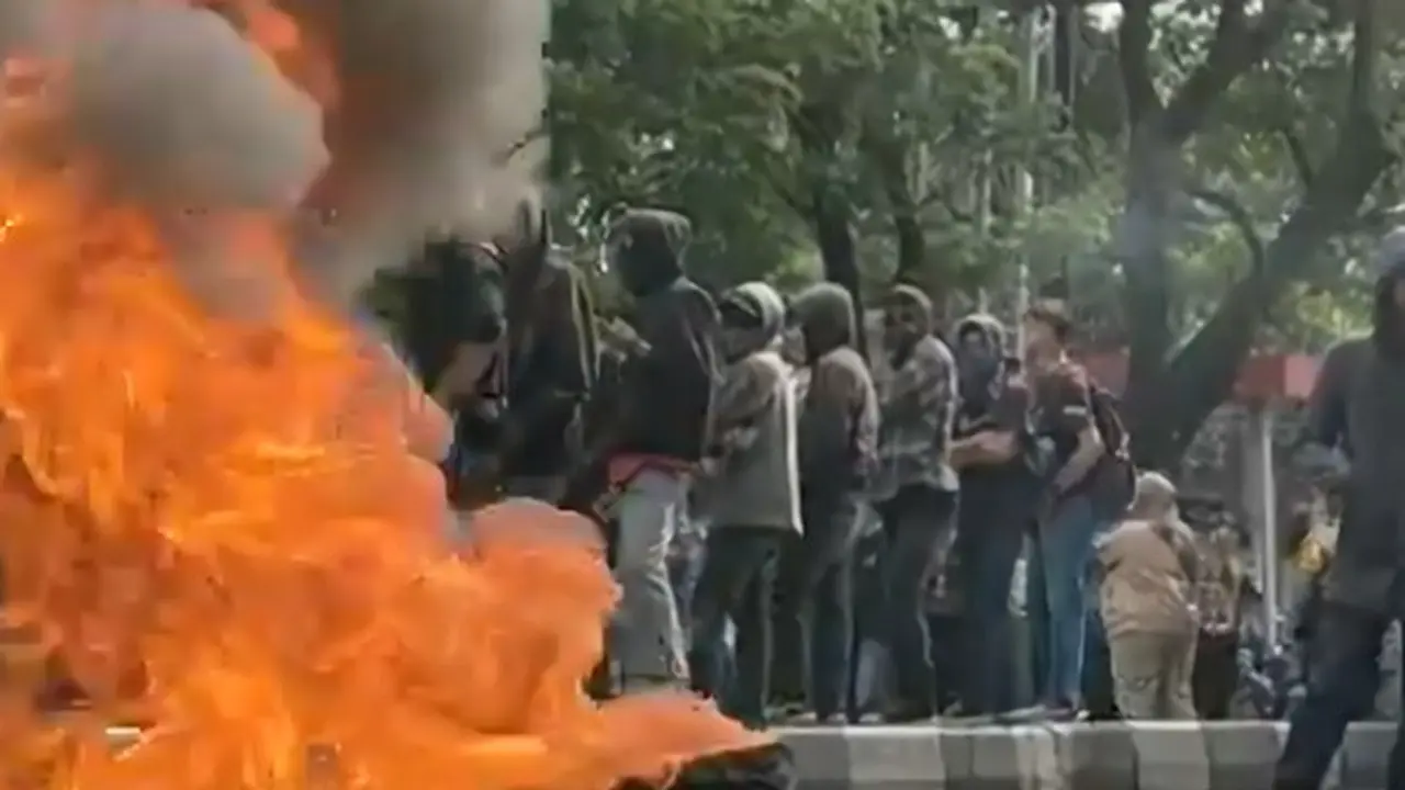 Demo Hari Buruh