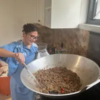 Prilly Latuconsina Masak Besar (Instagram/prillylatuconsina96)