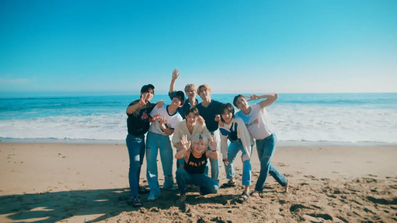 Stray Kids 'Mixtape: Time Out'