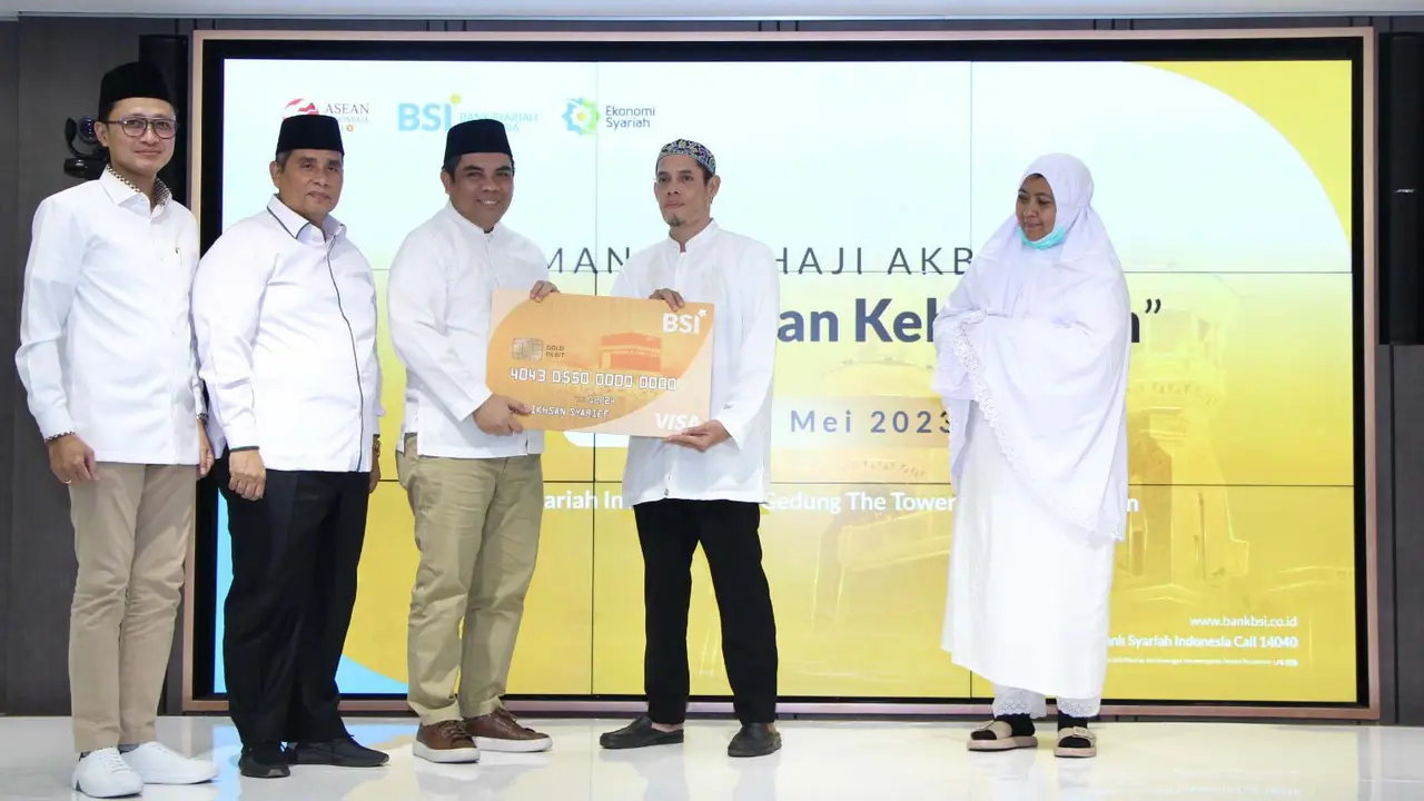 165 RIbu Calon Jemaah Haji Indonesia Ikuti Manasik Akbar