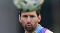 Pertandingan melawan Venezuela disebut-sebut menjadi momen bagi warga Buenos Aires untuk memberikan penghormatan terakhir kepada sang bintang, Lionel Messi. (JUAN MABROMATA/AFP)