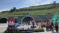 Presiden Joko Widodo (Jokowi) akan meresmikan Jalan Tol Cisumdawu (Cileunyi-Sumedang-Dawuan) pada Selasa, 11 Juli 2023. Peresmian ini menandakan ruas tol tersebut sudah tersambung penuh sepanjang 62 km, dan membuka akses ke Bandara Internasional Jawa Barat (BIJB) atau Bandara Kertajati dan Tol Cipali (Cikopo-Palimanan).